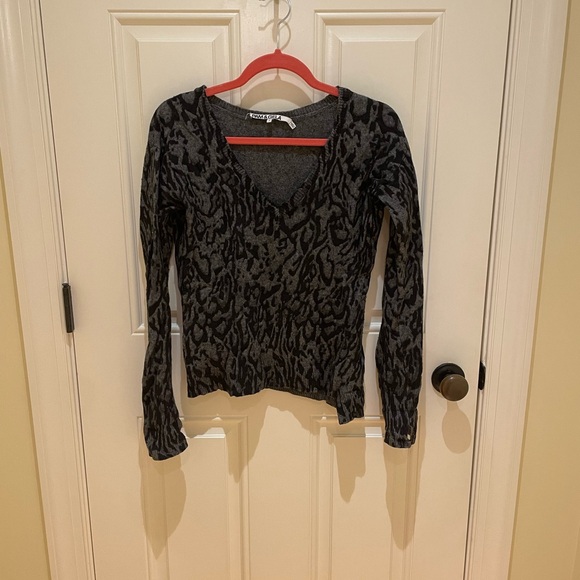 Pam and Gela V Neck Ocelot Print Sweater - Picture 2 of 5
